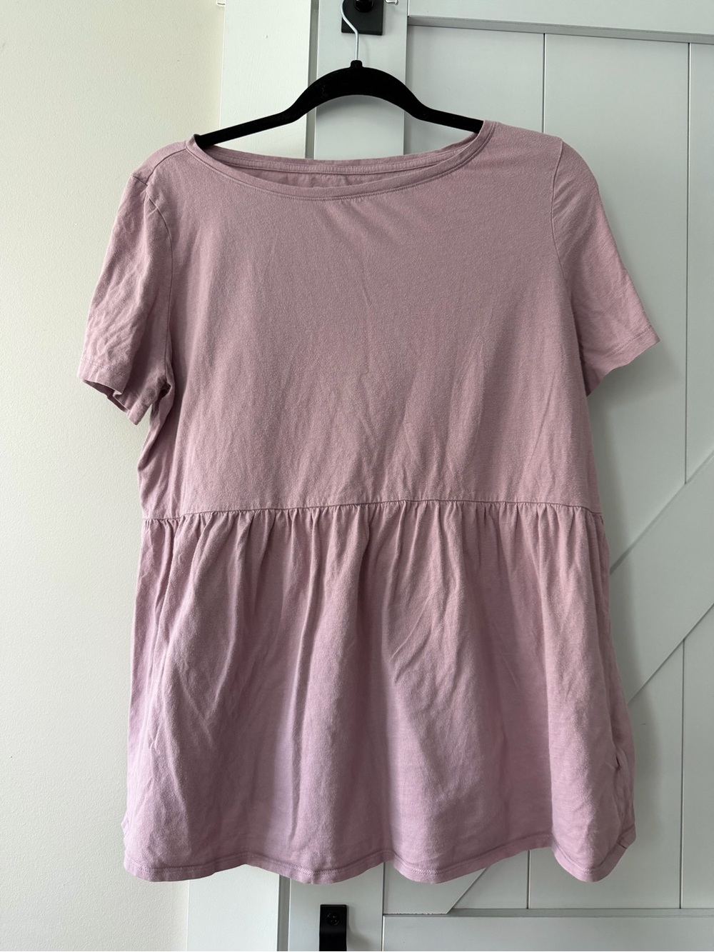 GAP Dusty Rose Short Sleeve Maternity Peplum Tee